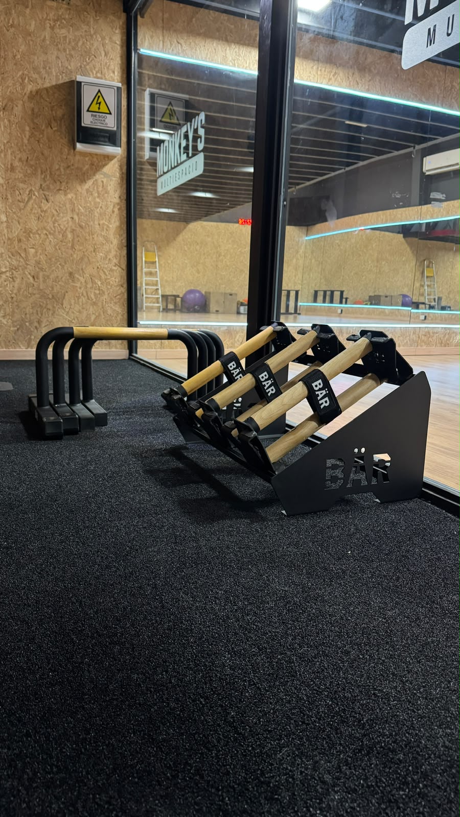 Rack para paralelas BÄR en acero